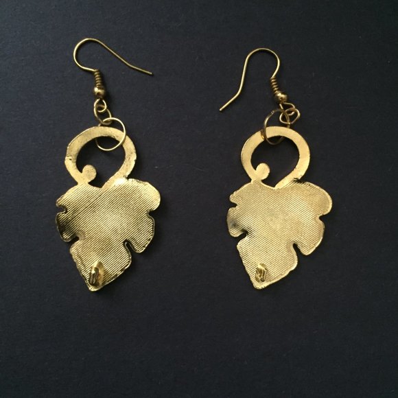 Hand made earrings gold colour, leaf - Picture 2 of 2